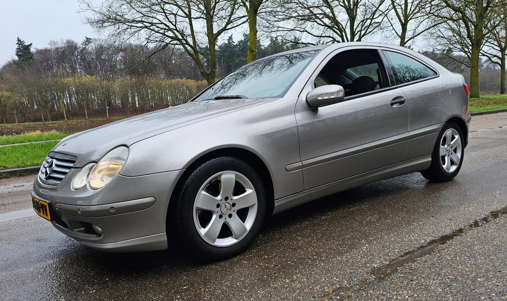 Mercedes-Benz C-klasse Sportcoupé - 180 K NL Auto 2e Eigenaar - AutoWereld.nl