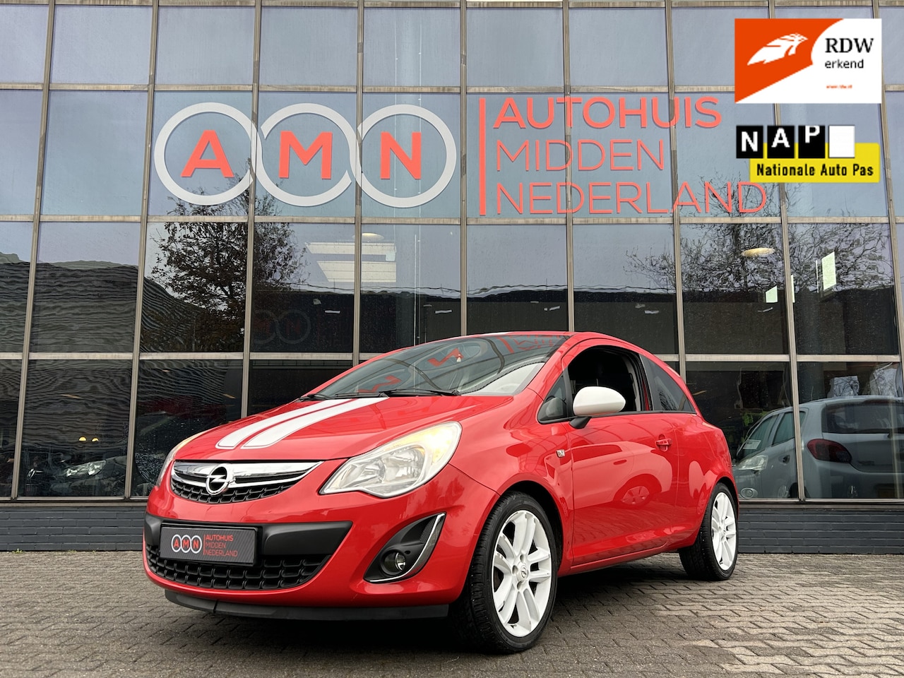 Opel Corsa - 1.4-16V Color Edition Elekpakket,LMV17’,Airco,Multifunctioneel stuurwiel - AutoWereld.nl