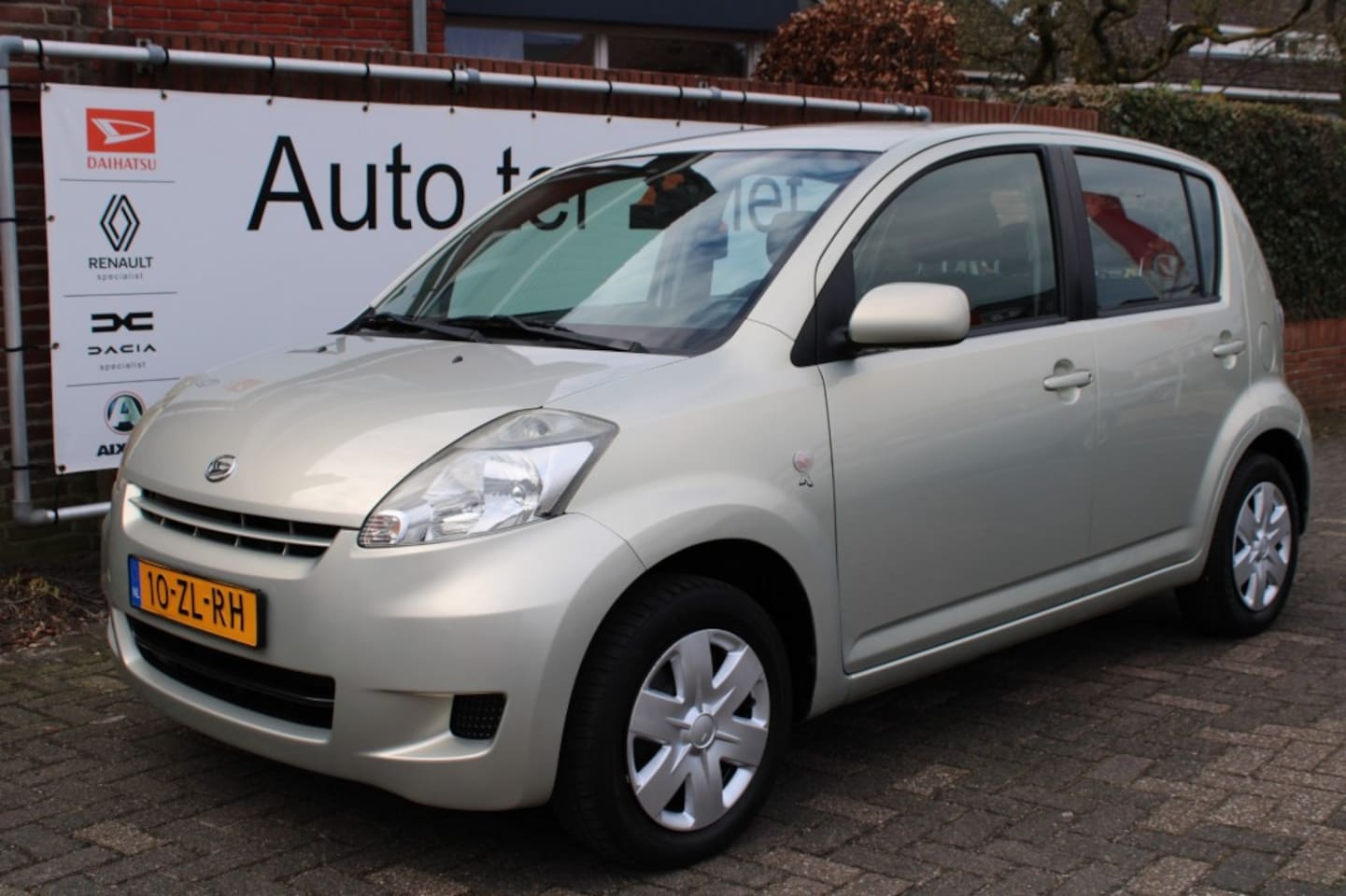 Daihatsu Sirion - 1.0i 12V Premium - AutoWereld.nl