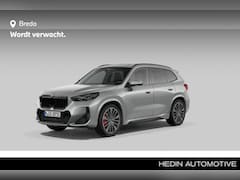 BMW iX1 - xDrive30 Launch Edition 67 kWh | M-Sport | Panoramadak elektrisch | Trekhaak | Comfort Acc