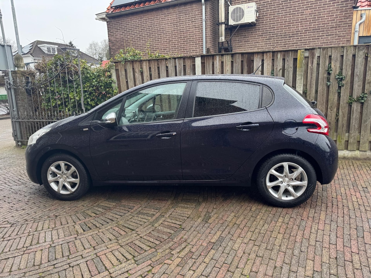 Peugeot 208 - 1.2 Vti Style 1.2 VTi Style - AutoWereld.nl