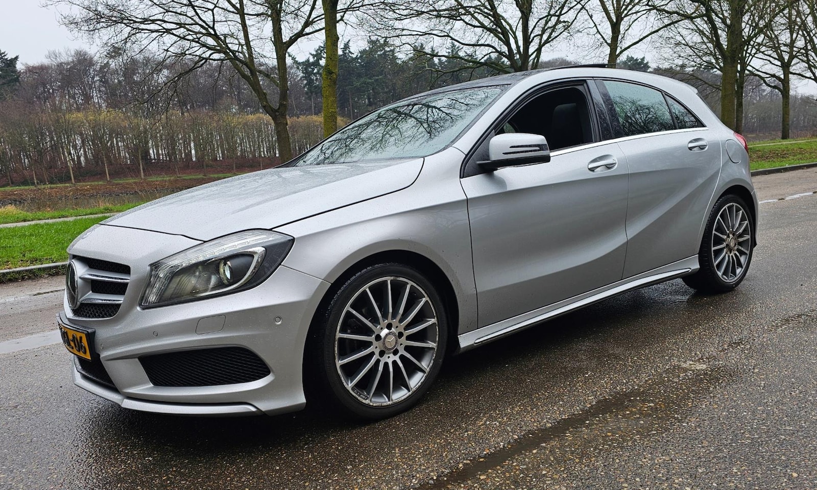 Mercedes-Benz A-klasse - 180 AMG-Line NL Auto 2e Eig Automaat - AutoWereld.nl