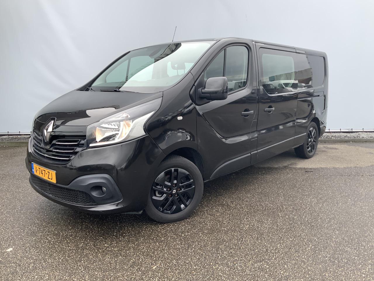 Renault Trafic - 1.6 dCi T29 L2H1 Dub Cab 5 Zits Airco Cruise Navi Trekhaak 2000 kg Dub Schuif Deur Alu Vel - AutoWereld.nl