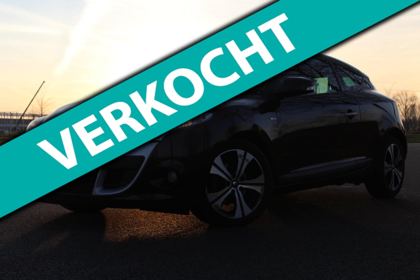 Renault Mégane Coupé - 1.5 dCi Bose 110 pk | AUTOMAAT | CLIMATE CONTROLE | FULL MAP NAVIGATIE | PANORAMA DAK | CR - AutoWereld.nl