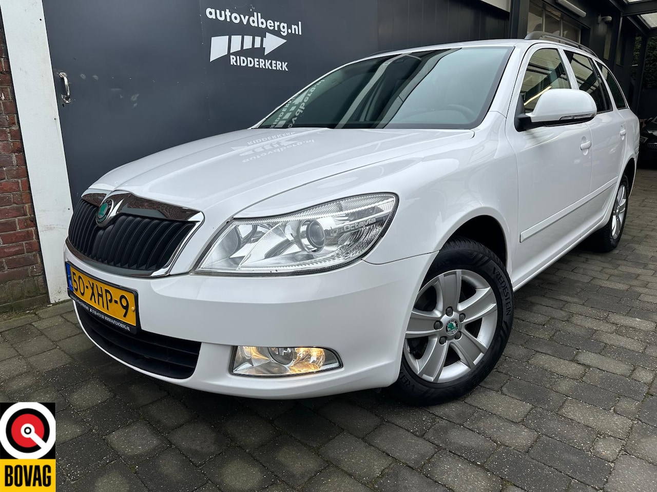 Skoda Octavia Combi - 1.2 TSI Ambition Business Line Navi | Trekhaak | PDC | - AutoWereld.nl