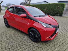 Toyota Aygo - Automaat 5Drs 1.0 VVT-i x-play navigatie airco