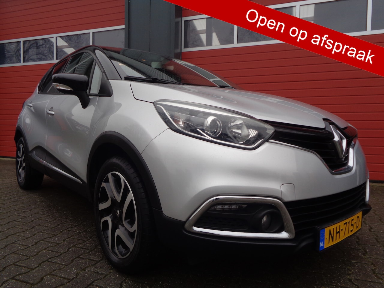 Renault Captur - 0.9 TCe ,Clima,Cruise,Camera,Navi! - AutoWereld.nl