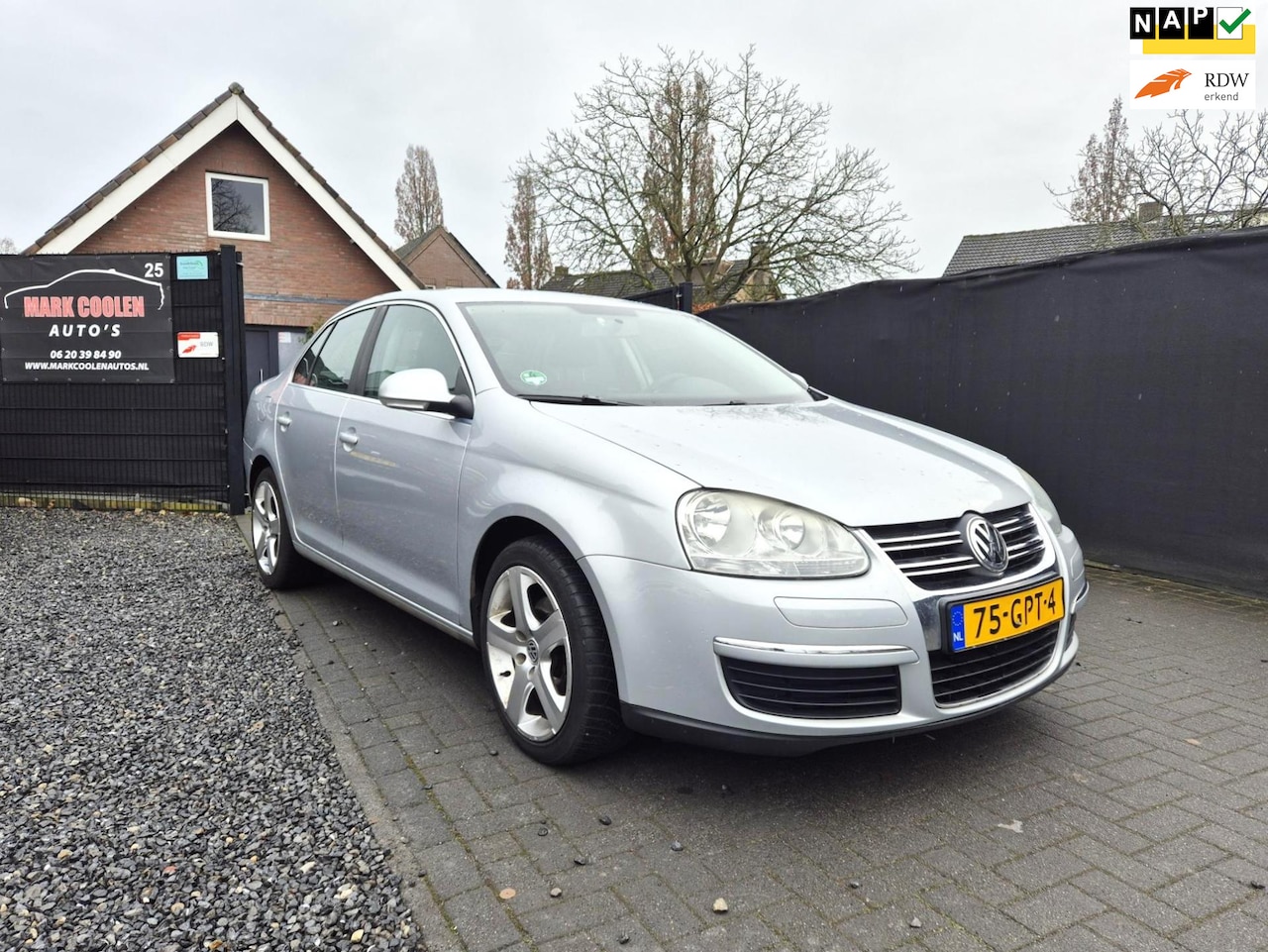 Volkswagen Jetta - 1.4 TSI Comfortline Navi Clima Cruise - AutoWereld.nl