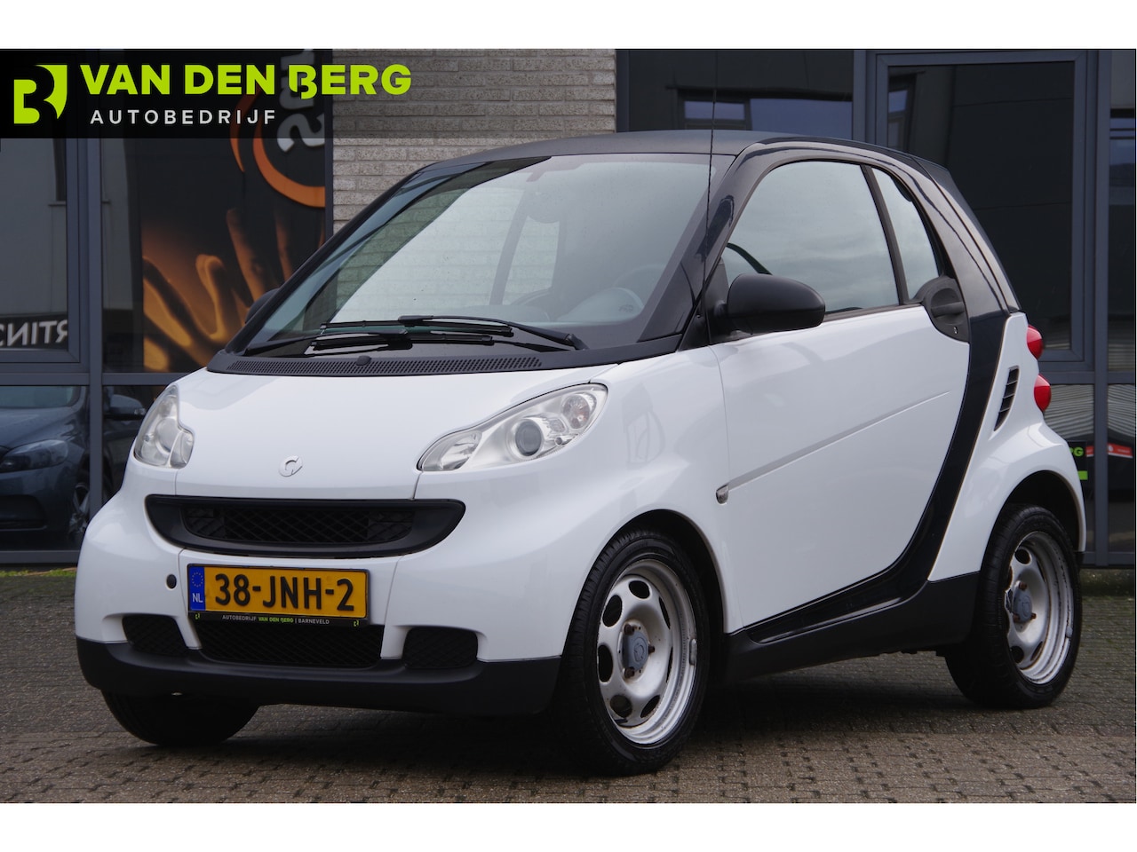 Smart Fortwo coupé - 1.0 mhd Pure BIJ 170.000KM BEURT GEHAD. NAP! - AutoWereld.nl