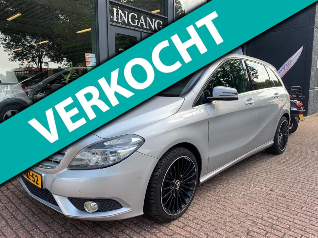 Mercedes-Benz B-klasse - 180 Ambition Clima/PDC/Navi/Trekhaak - AutoWereld.nl