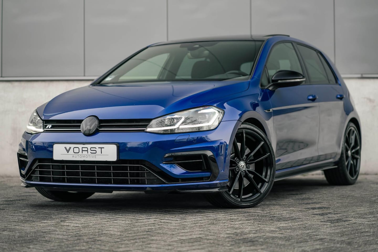 Volkswagen Golf - 2.0 TSI 4Motion R Vol APR Pano Virtual Pretoria 19 inch - AutoWereld.nl