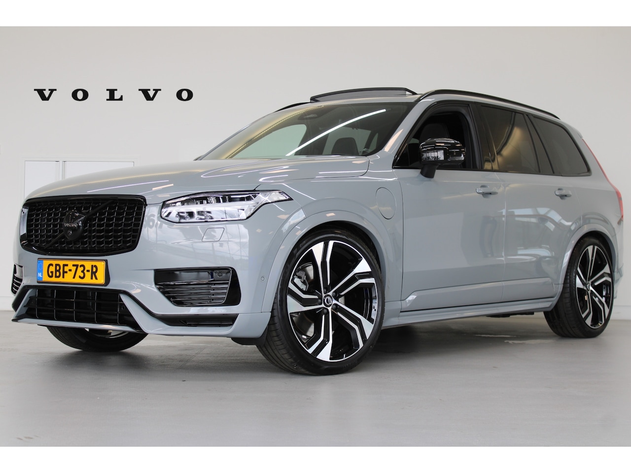 Volvo XC90 - T8 455PK Ultra Dark | Full Option | HEICO | Selected Luchtvering | B&W Audio | Iso glas | - AutoWereld.nl