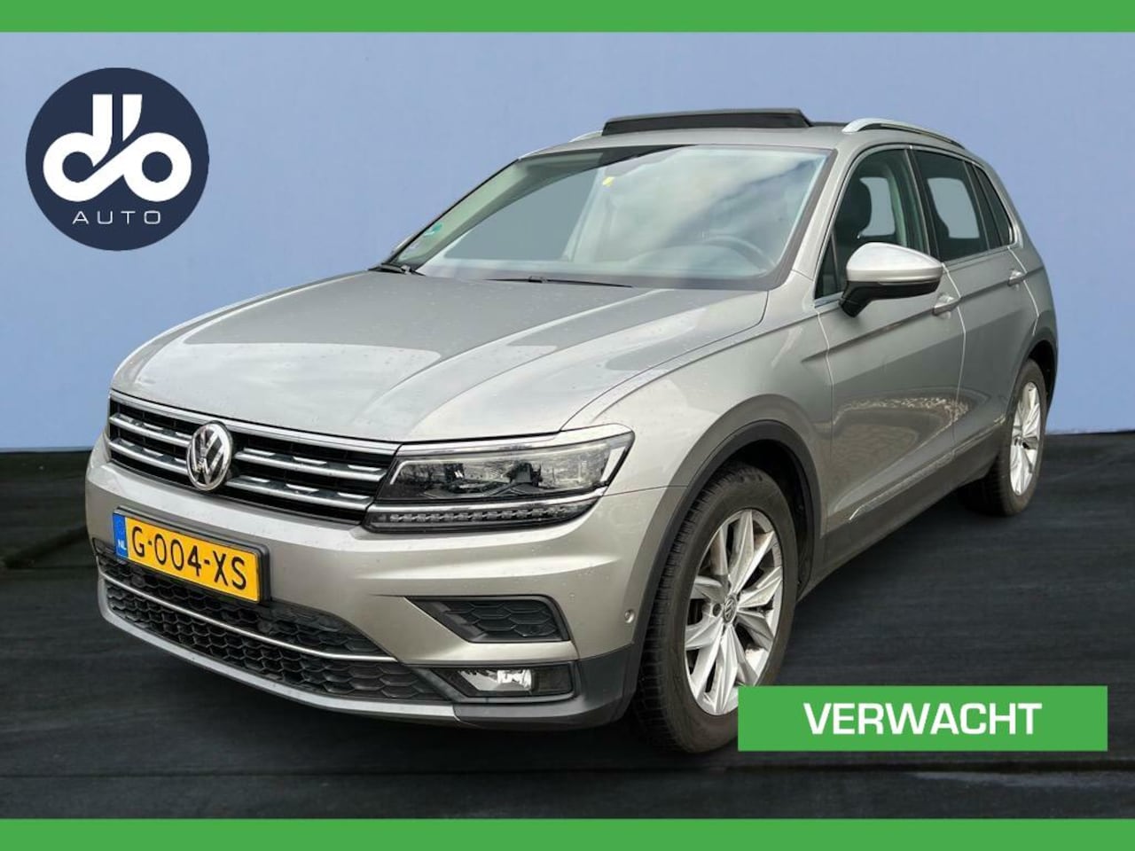 Volkswagen Tiguan - 1.5 TSI 150pk DSG AUTOM. Highline PANO I DIGI DASH. TREKHAAK I LEER I PDC V+A I ORG. NL + - AutoWereld.nl