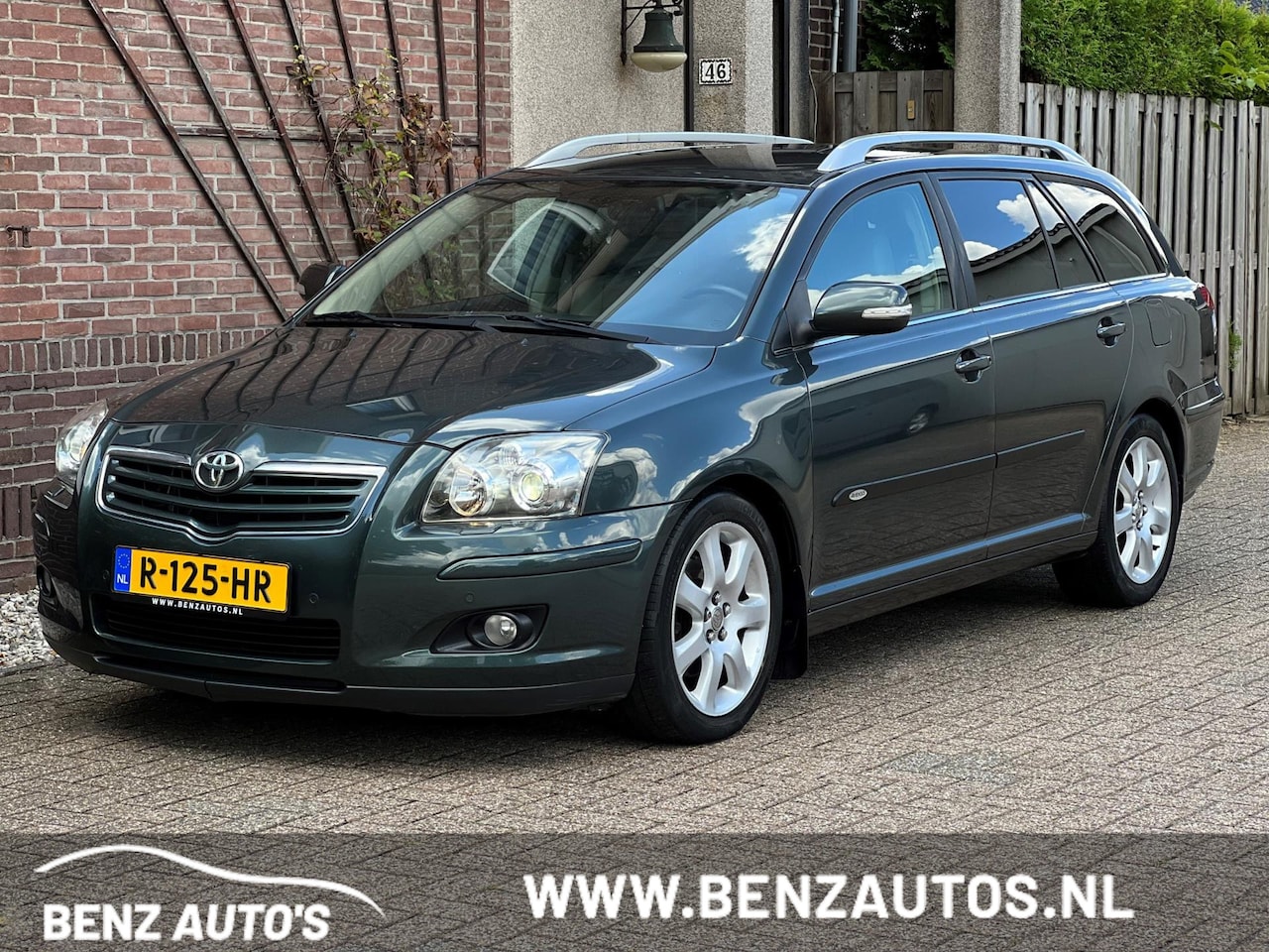 Toyota Avensis Wagon - 2.4 VVTi Executive Business Xenon/Youngtimer/Lederbek - AutoWereld.nl