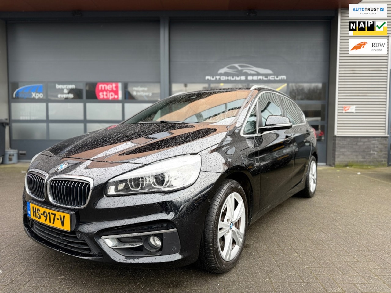 BMW 2-serie Active Tourer - 225xe Centennial High Executive|BOMVOL|PANO|HEAD-UP|SFEERVERLICHTING|STOELVERWARMING - AutoWereld.nl