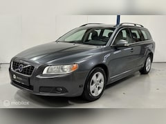 Volvo V70 - 2.5FT Momentum AUTOMAAT / YOUNGTIMER