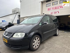 Volkswagen Touran - 1.6-16V FSI Turijn|Airco|Clima|6Bak