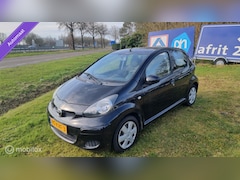 Toyota Aygo - 1.0-12V Aspiration Green