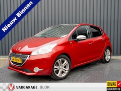 Peugeot 208 - 1.2 PureTech Style Pack Plus | Panodak | Trekhaak | Navi | Parkeersensoren | Prijs Rijklaa