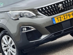 Peugeot 3008 - 1.2 PureTech 130pk B.L. Executive Automaat - Gris Amazonite - Chique