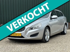 Volvo V60 - 1.6 T3 Momentum Automaat