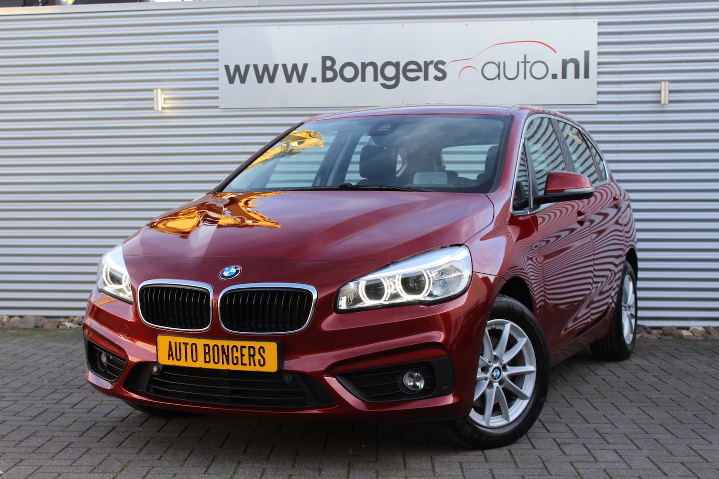 BMW 2-serie Active Tourer - 218i Centennial High Executive - AutoWereld.nl