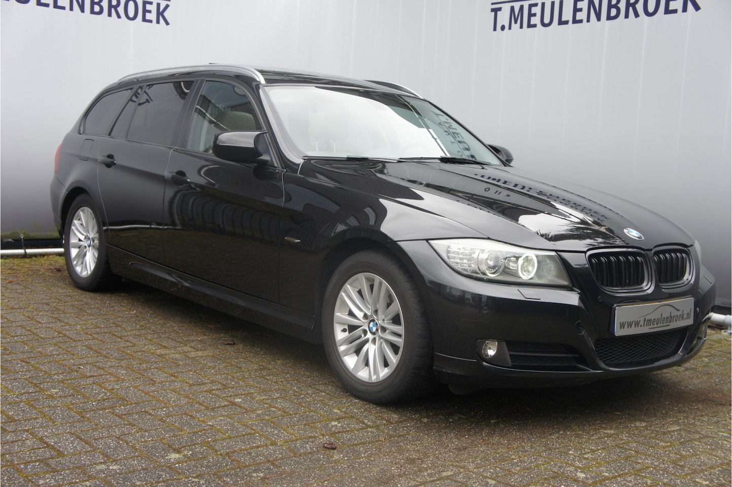 BMW 3-serie Touring - 320i 320i, Panoramadak, leder, elektr. stoelen - AutoWereld.nl