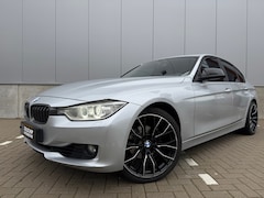 BMW 3-serie - 320i High Executive Automaat|Navi|Xenon|Led|