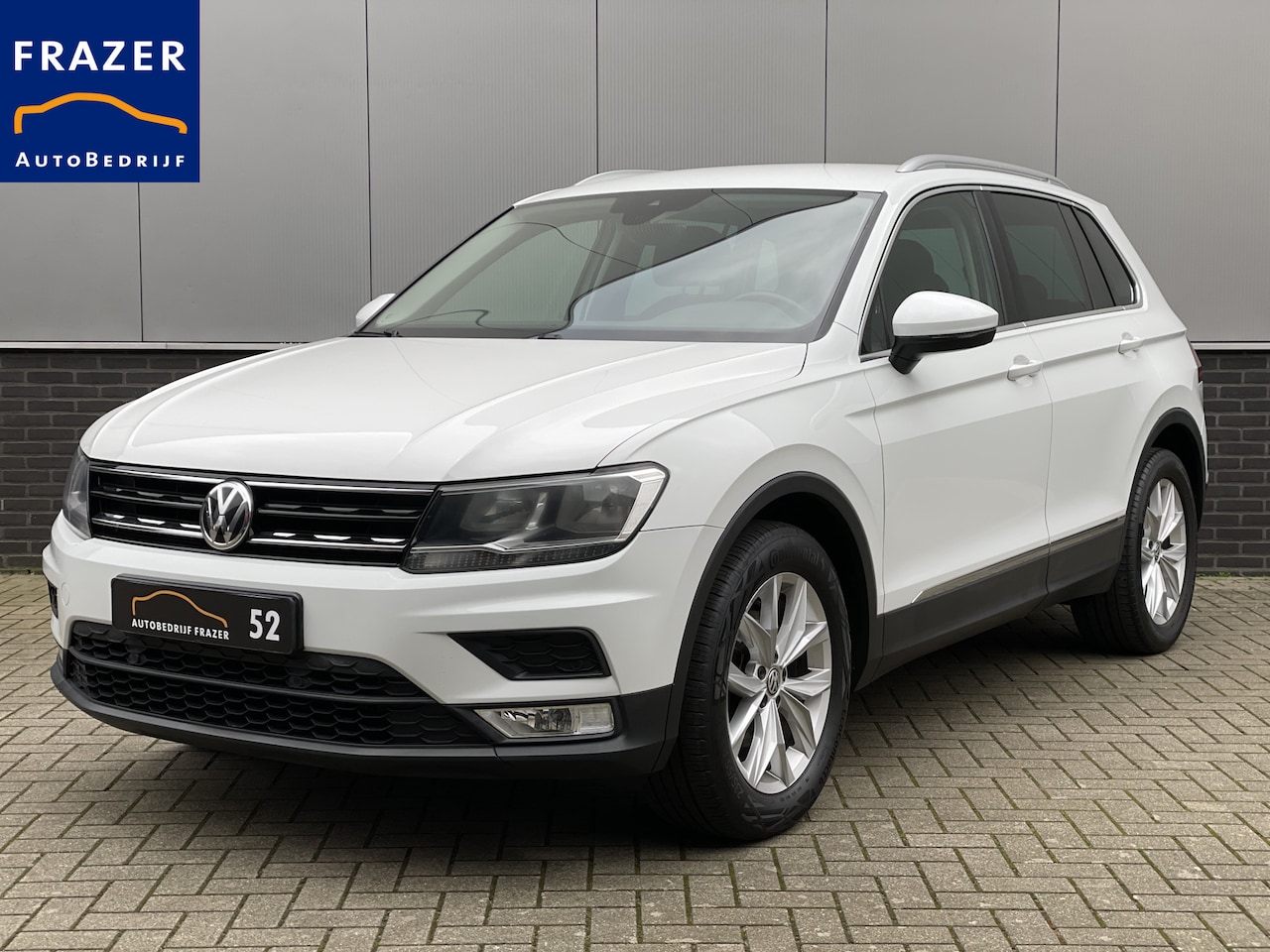 Volkswagen Tiguan - 1.4 TSI COMFORTLINE / TREKHAAK / CRUISE / NAVI / RIJKLAAR - AutoWereld.nl