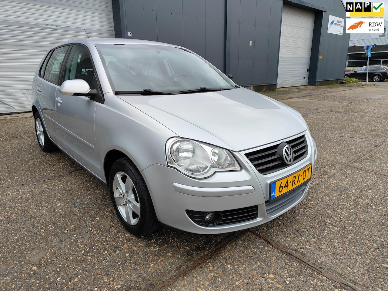 Volkswagen Polo - 1.4-16V Sportline 1.4-16V Sportline - AutoWereld.nl