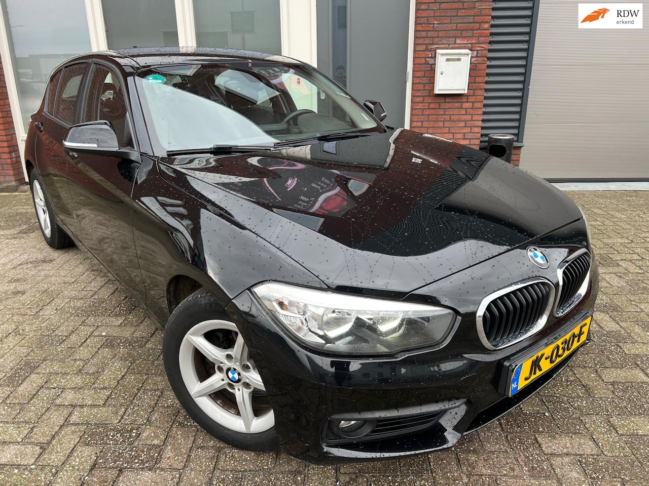 BMW 1-serie - 116i Sport / Navi / PDC / Clima / Cruise - AutoWereld.nl