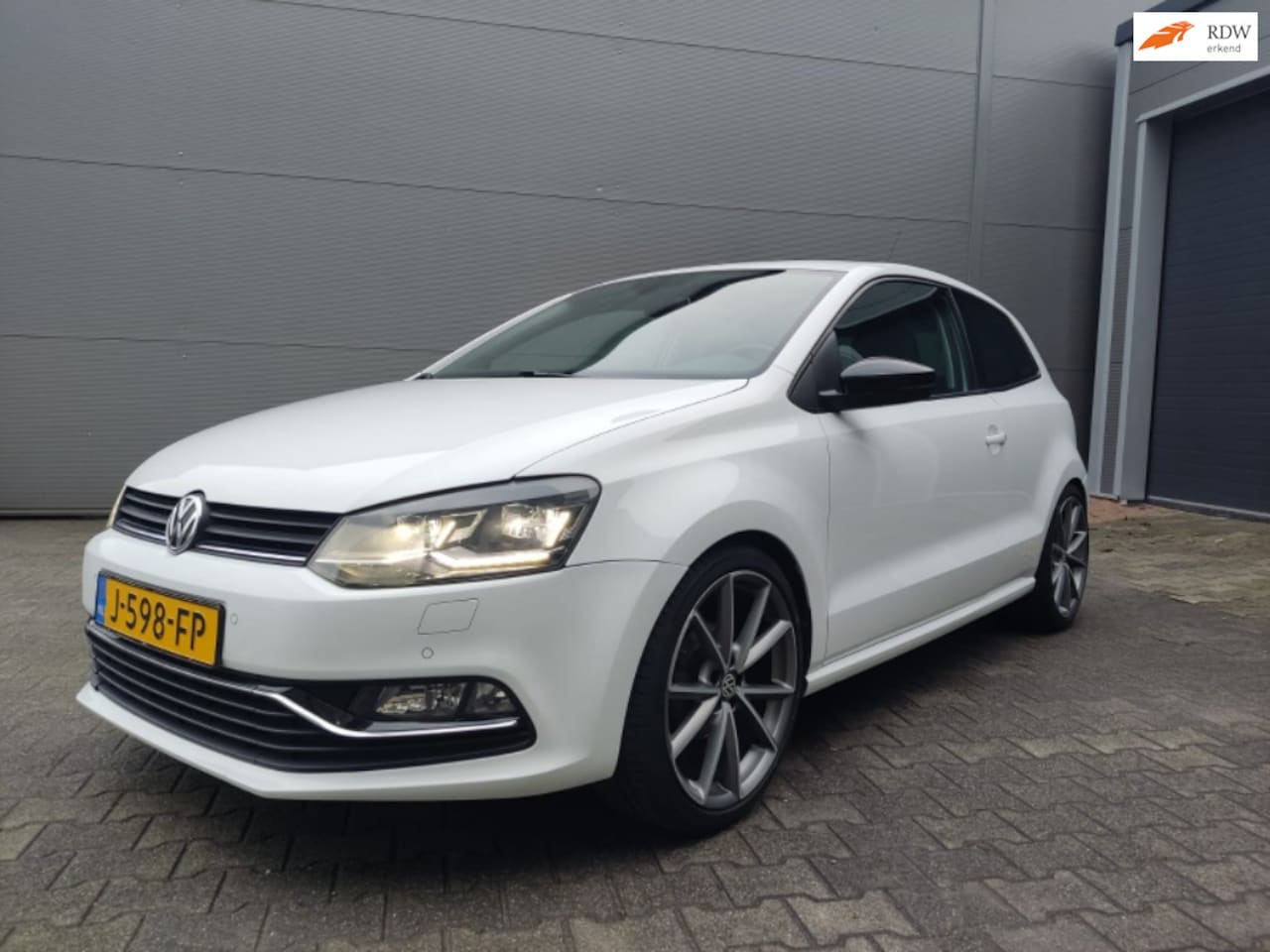 Volkswagen Polo - 1.2 TSI Highline 1.2 TSI Highline - AutoWereld.nl