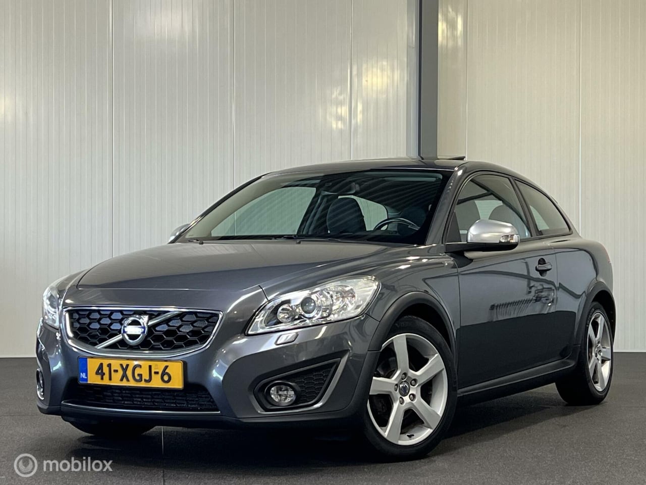 Volvo C30 - 1.6 D2 R-edition [ NAP leder schuifdak xenon ] - AutoWereld.nl