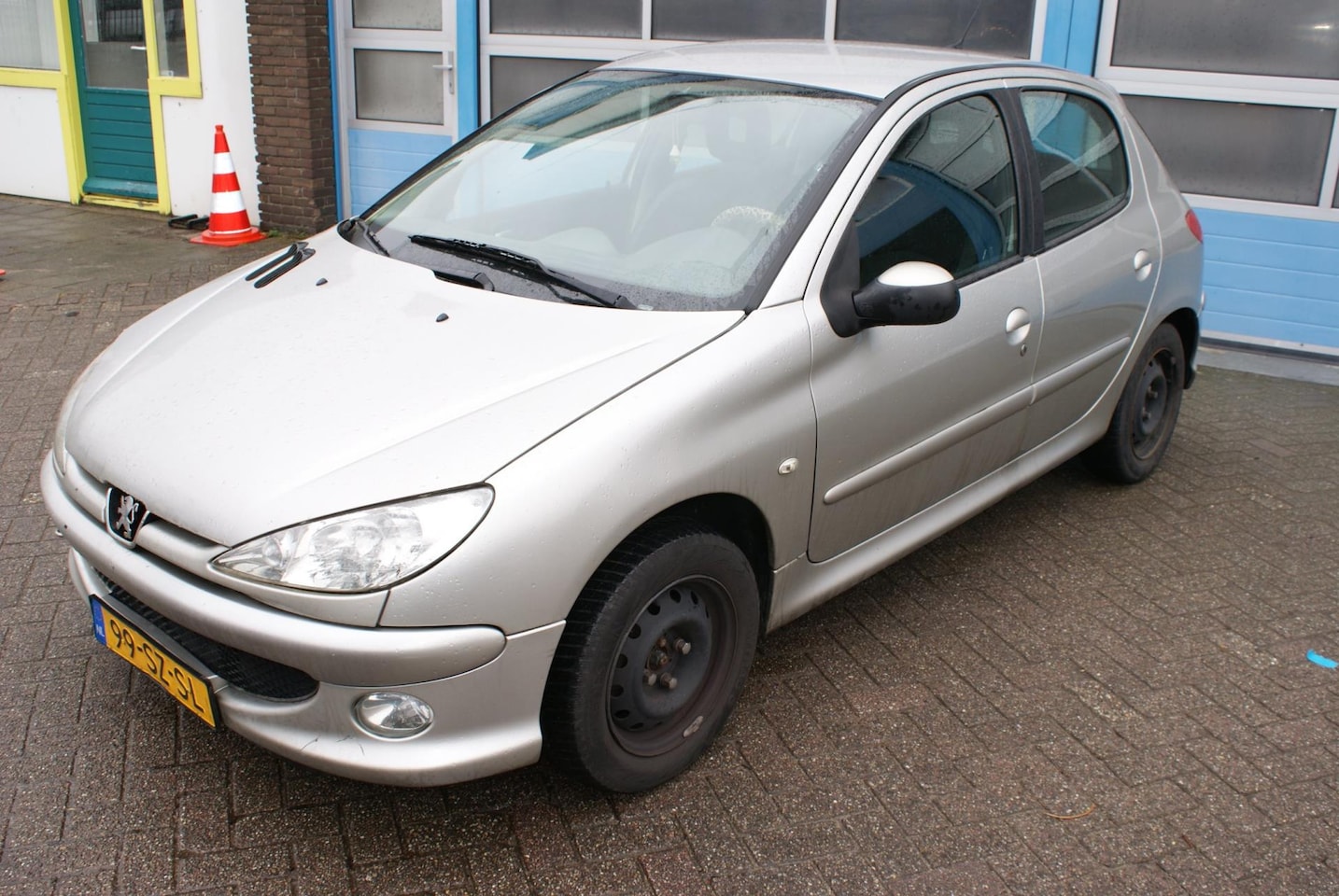 Peugeot 206 - 1.4 Air-line 3 zo mee prijs - AutoWereld.nl