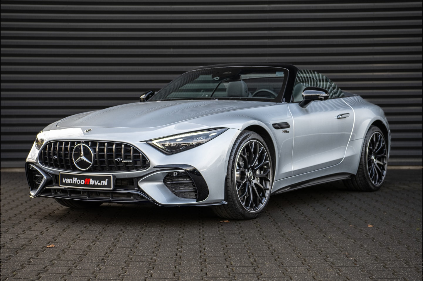 Mercedes-Benz SL-klasse Roadster - AMG 43 - V8 Styling - Burmester - AutoWereld.nl