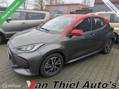 Toyota Yaris - 1.5 Hybrid Tokyo Spirit two tone 2jaar garantie