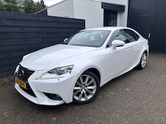 Lexus IS - 300h Business Line, Parelmoer, Dealer onderhouden