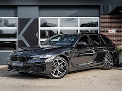 BMW 5-serie Touring - 530e M Sport | Shadow | Head-Up | HIFI | Camera | Trekhaak | 19 Inch |