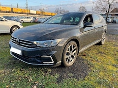 Volkswagen Passat Variant - GTE 1.4 TSI PHEV 218PK | Panodak | Virtual | Camera | Keyless | Dodehoek | Elektrische kof