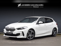 BMW 1-serie - 118i High Executive Edition / M-Sport / Camera / Apple Carplay