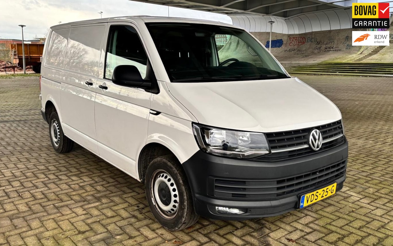 Volkswagen Transporter - T6 2.0 TDI L1H1 Highline 2019 EU6 - AutoWereld.nl