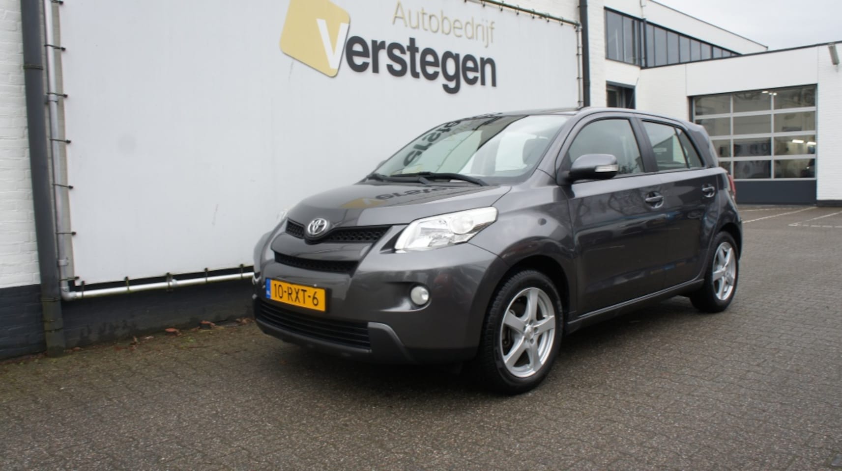 Toyota Urban Cruiser - 1.3 VVT-i Aspiration 1.3 VVT-i Aspiration - AutoWereld.nl