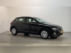 Volkswagen Polo - 1.0 TSI Comfortline Parkeersensoren Navigatie DAB+ App-Connect