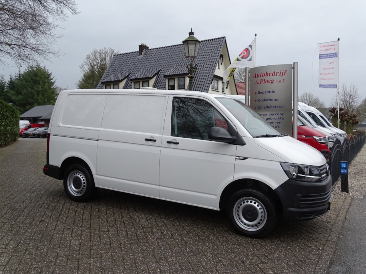 Volkswagen Transporter - 2.0 TDI L1H1 Comf. ACHTERKLEP NWST 1e eig - AutoWereld.nl