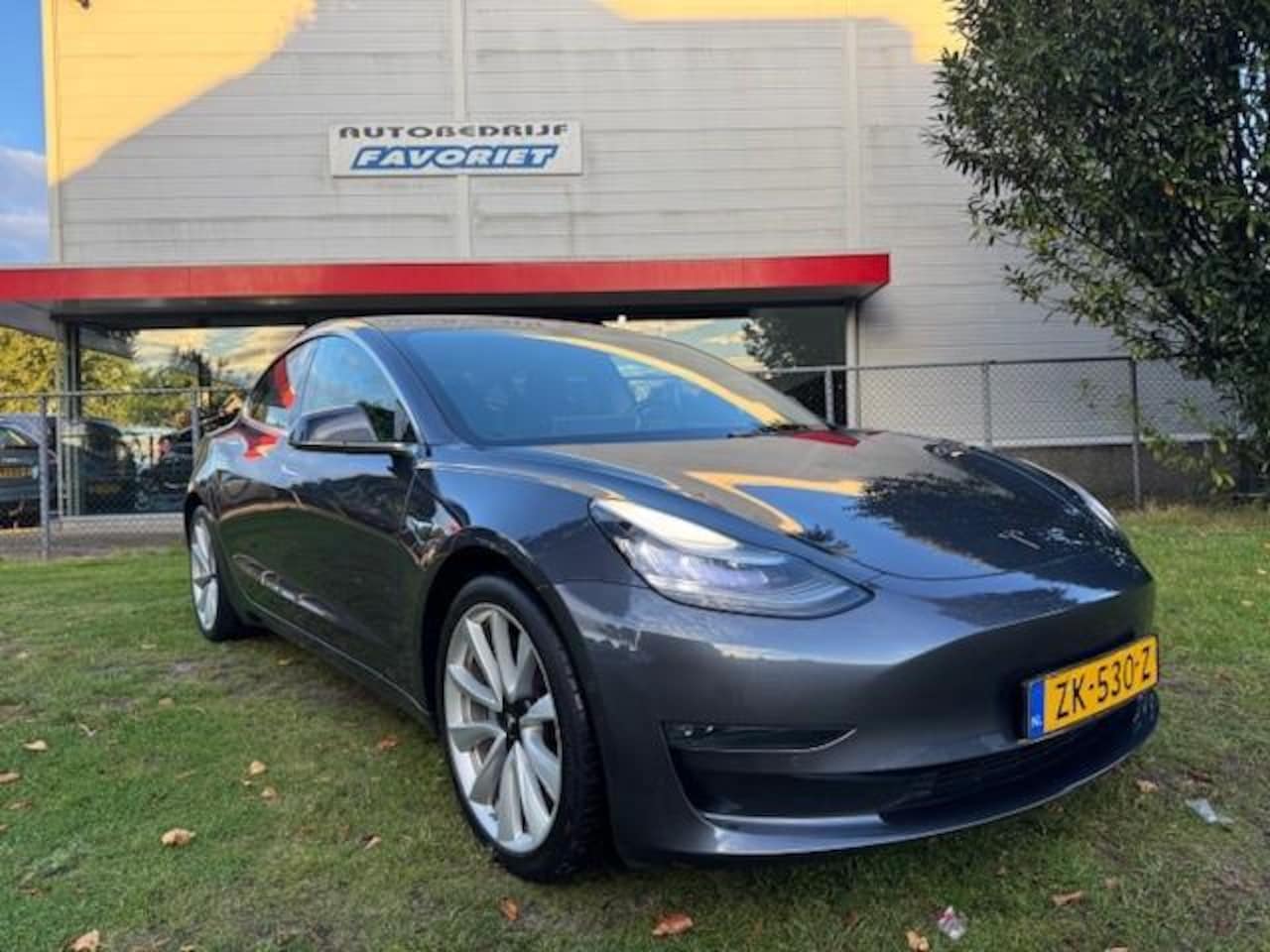 Tesla Model 3 - Long Range RWD LONG RANGE AWD 75KWH/351PK/LEER/PANO/FABRIEKSGARANTIE - AutoWereld.nl