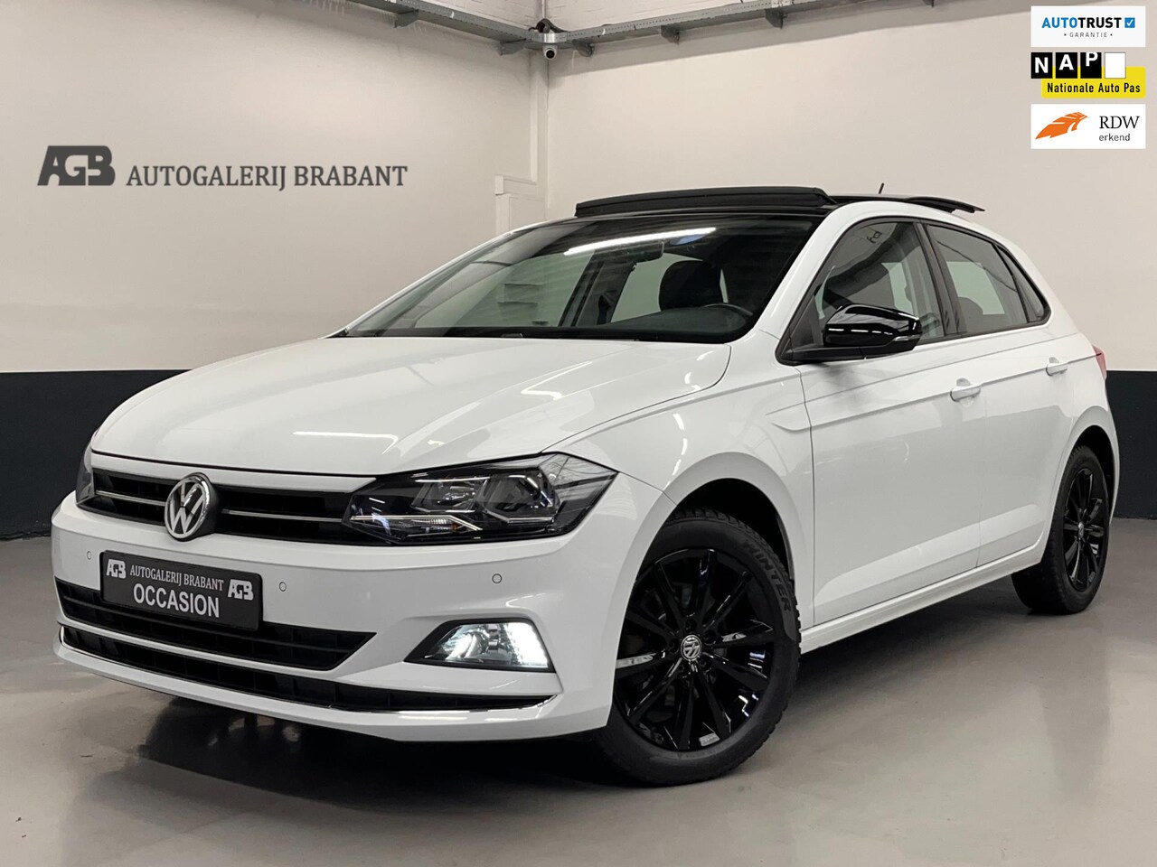 Volkswagen Polo - 1.0 TSI Highline 116PK/PANO/KEYLESS/VIRTUALCOCKPIT/CARPLAY/ - AutoWereld.nl