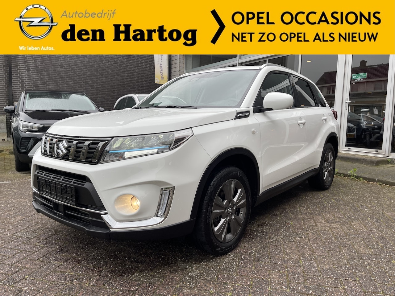 Suzuki Vitara - 1.4 Boosterjet Select Smart Hybrid Dodehoek sensor/Stoelverwarming/Navi/Camera - AutoWereld.nl