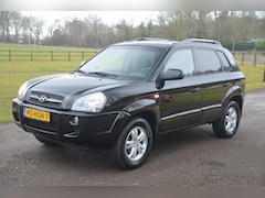 Hyundai Tucson - 2.0i Style Executive Clima Cruise PDC