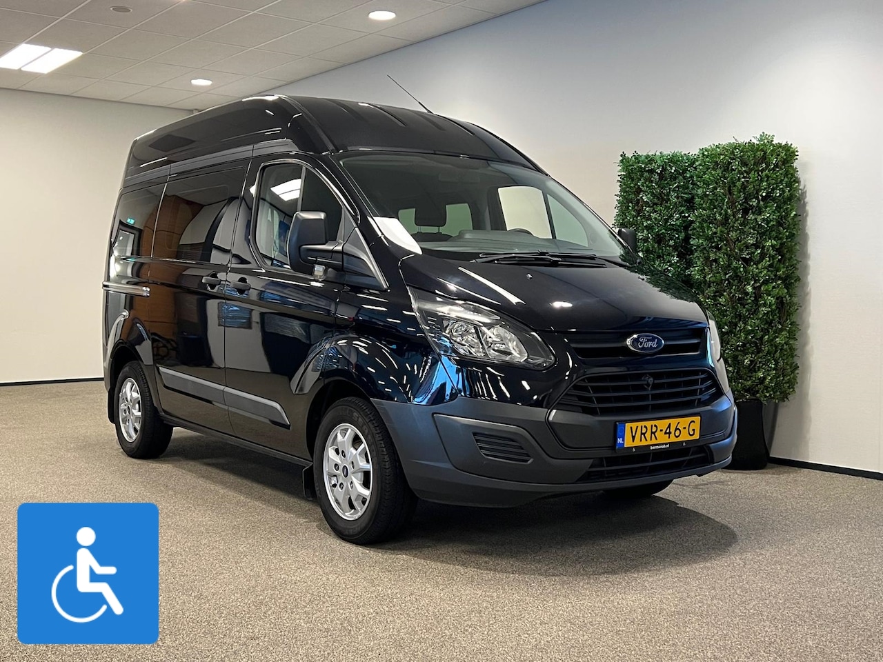 Ford Transit Custom - L1H2 Rolstoelbus - AutoWereld.nl