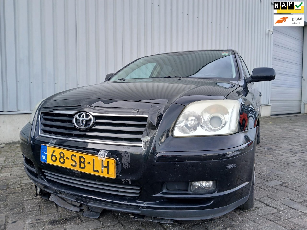 Toyota Avensis Wagon - 2.2 D-4D Executive - Cruise - Schade - AutoWereld.nl